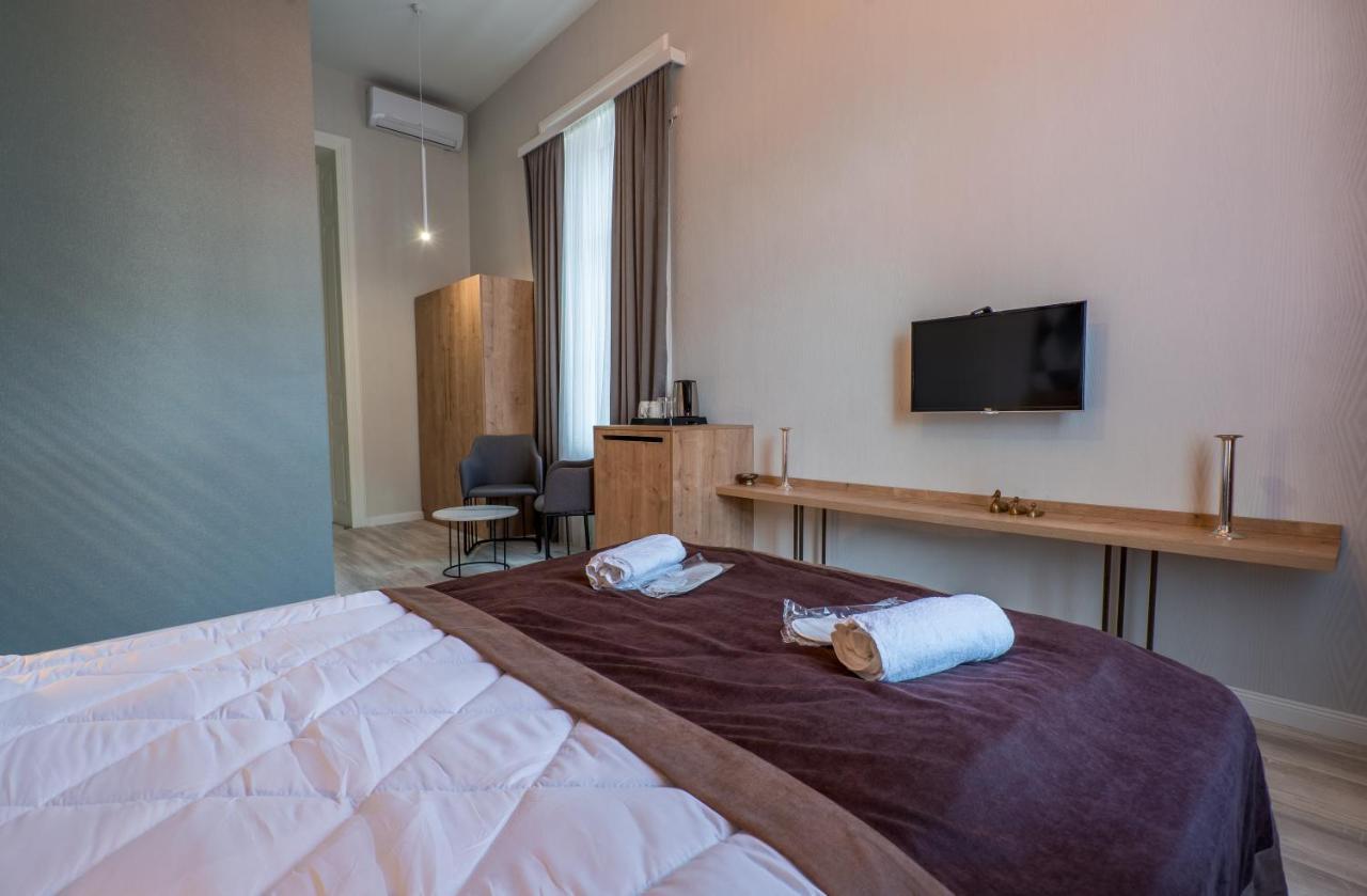 Mini Hotel On Aghmashenebeli Ave Τυφλίδα Εξωτερικό φωτογραφία