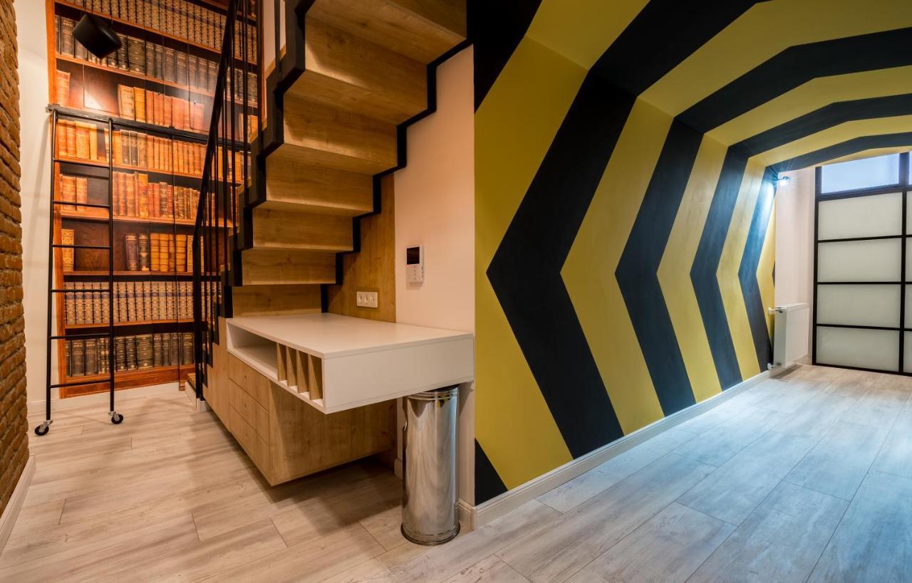 Mini Hotel On Aghmashenebeli Ave Τυφλίδα Εξωτερικό φωτογραφία